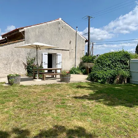Des Joncheres Hotel Brizambourg